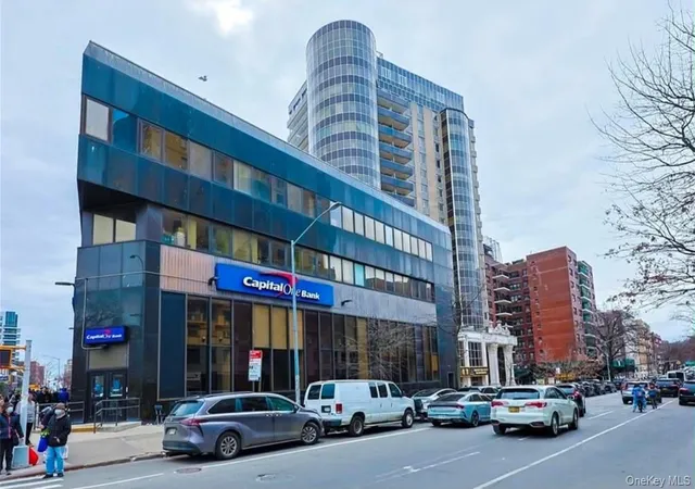 2nd image of 13338 Sanford Ave #11E, Flushing, NY 11355 | MLS# 1018493