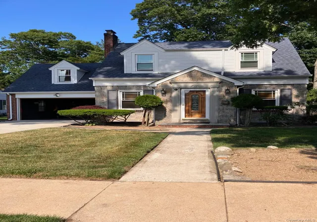 1st image of 12 Maryland Ave, Hempstead, NY 11520 | MLS# 1018519