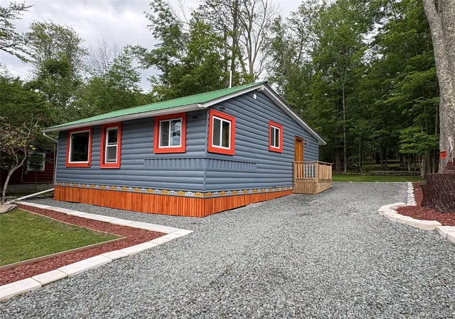 Homes for sale in Bethel, NY | 15 W Delaware Pl, Bethel, NY 12720 | MLS# 1018527