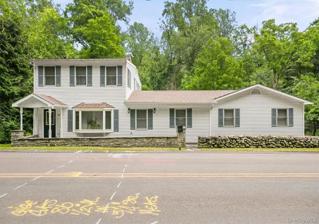 Homes for sale in Newburgh (town), NY | 86 Balmville Rd, Newburgh (town), NY 12550 | MLS# 1018536