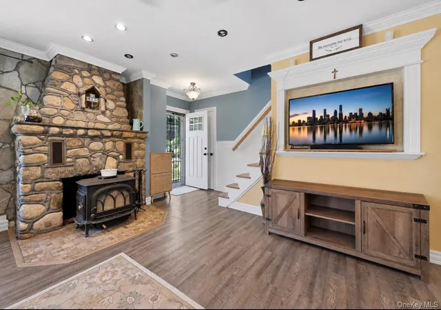 Photo 4 of Sale Pending at 26 Hickory Rd, Rocky Point, NY 11778 | MLS# 1018557 | Listing updated on 2026-08-19