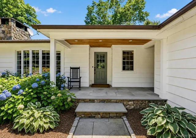 Homes for sale in Pound Ridge, NY | 10 Apple Tree Ln, Pound Ridge, NY 10576 | MLS# 1018569