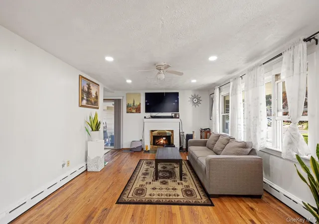 3rd image of 4 Roosevelt St, Brentwood, NY 11717 | MLS# 1018595