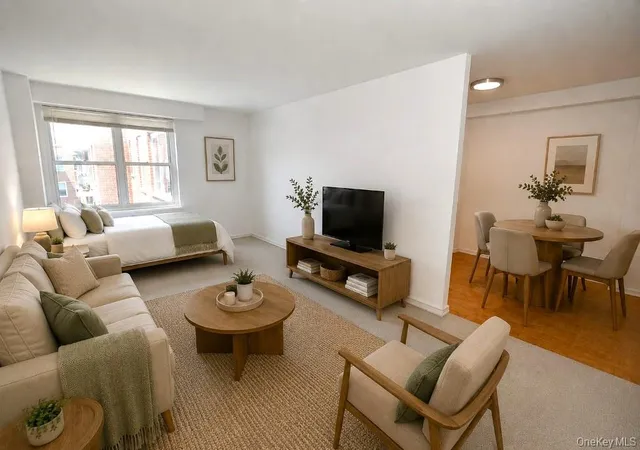 Photo 3 of Sale Pending at 281 Garth Rd #B6D, Eastchester, NY 10583 | MLS# 1018603 | Listing updated on 2026-08-08