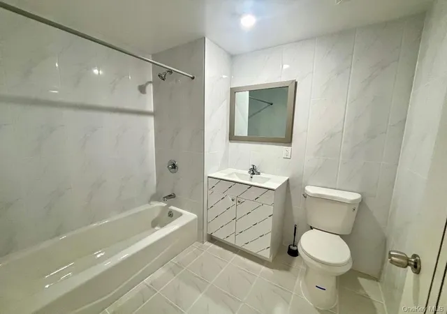 2nd image of 70 25 Queens Blvd #6H, Woodside, NY 11377 | MLS# 1018606
