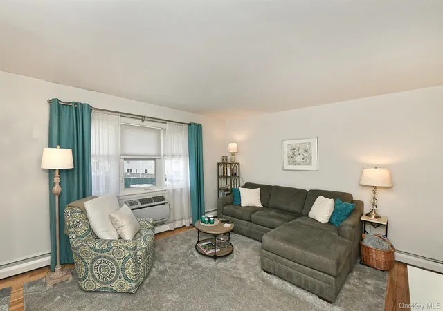Homes for sale in Oyster Bay, NY | 490 Main St #C-4, Oyster Bay, NY 11735 | MLS# 1018613