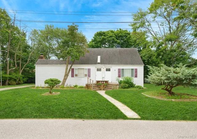 1st image of 246 Columbus Ave, Babylon, NY 11704 | MLS# 1018623