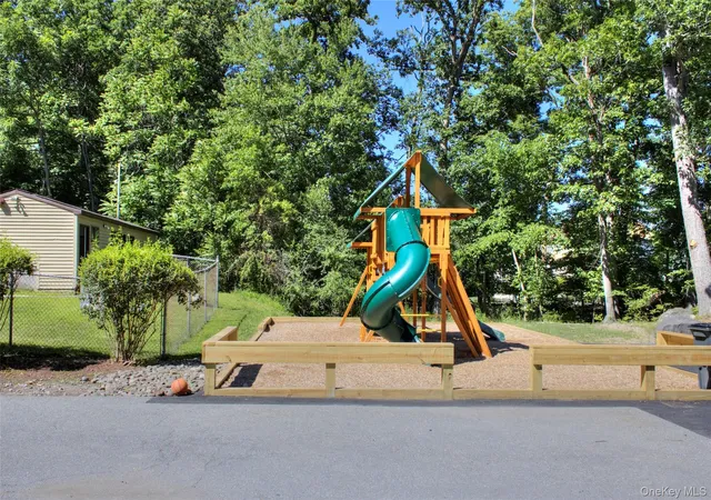 48th image of 15 Ash Ct, Woodbury, NY 10930 | MLS# 1018634