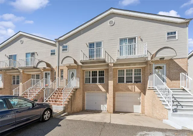 1st image of 1601 Johnson Ave #16, Hempstead, NY 11003 | MLS# 1018668
