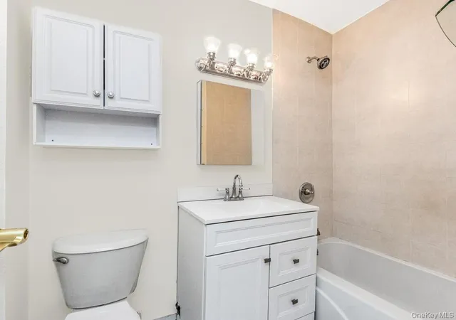Homes for sale in New Rochelle, NY | 25 Trinity Pl #3J, New Rochelle, NY 10805 | MLS# 1018682
