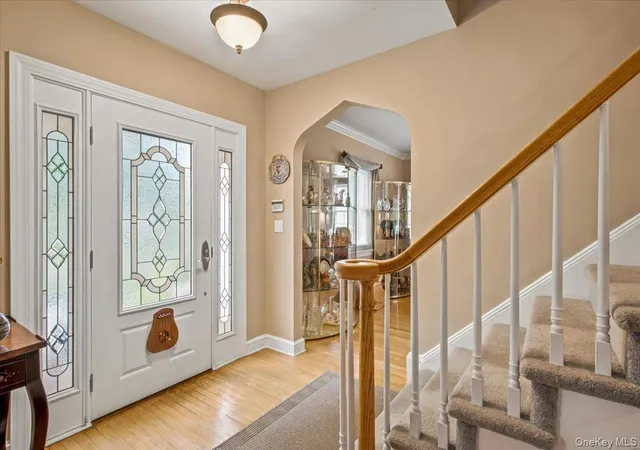 4th image of 24 Overlook Rd, Great Neck, NY 11020 | MLS# 1018683