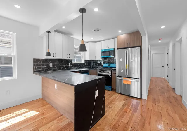 5th image of 15815 N Conduit Ave, New York, NY 11434 | MLS# 1018697