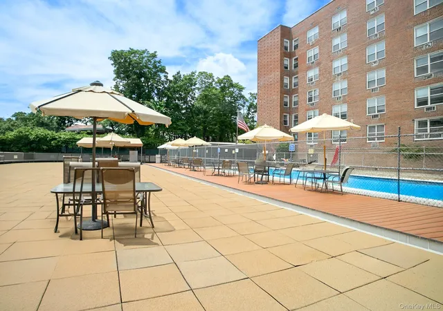 2nd image of Valerie Arms Apt Corporation, Little Neck, NY 11362