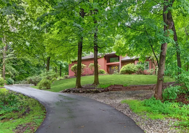 2nd image of 1 Tenny Ln, Cornwall, NY 12518 | MLS# 1018715