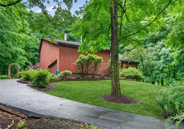 4th image of 1 Tenny Ln, Cornwall, NY 12518 | MLS# 1018715