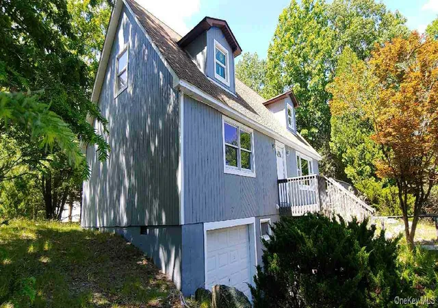Photo 1 of Single family home for sale at 19 Manchester Rd, Thompson, NY 12775 | MLS# 1018726 | Listing updated on 2026-09-17