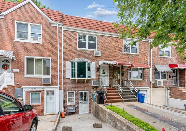Photo 3 of Single family home for sale at 4318 195th Street, New York, NY 11358 | MLS# 1018749 | Listing updated on 2026-09-05