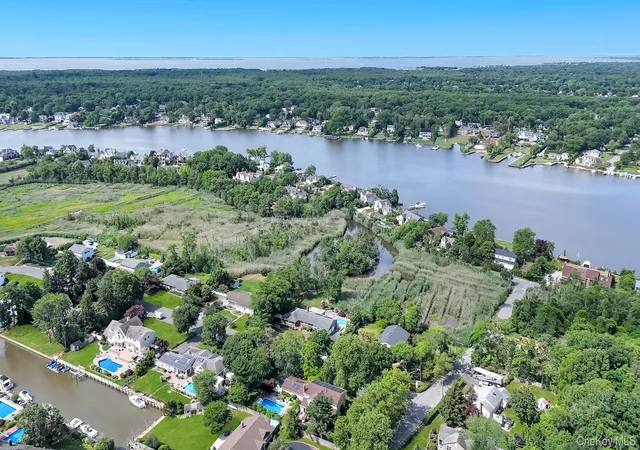 2nd image of 55 Riverview Ct, Islip, NY 11769 | MLS# 1018752