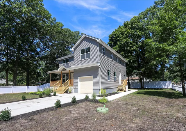 Homes for sale in Babylon, NY | 245 New Ave, Babylon, NY 11798 | MLS# 1018758