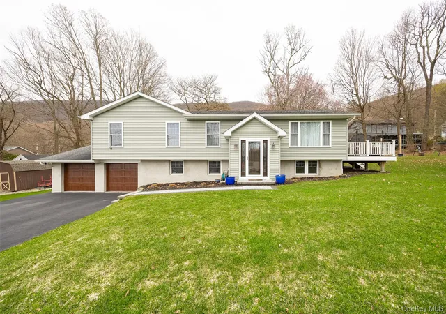 Photo 2 of Single family home for sale at 8 Willow Rd, Beacon, NY 12508 | MLS# 1018763 | Listing updated on 2026-09-27