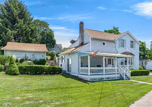 Photo 3 of Single family home for sale at 101 W Bridge St, Saugerties, NY 12477 | MLS# 1018782 | Listing updated on 2026-10-07