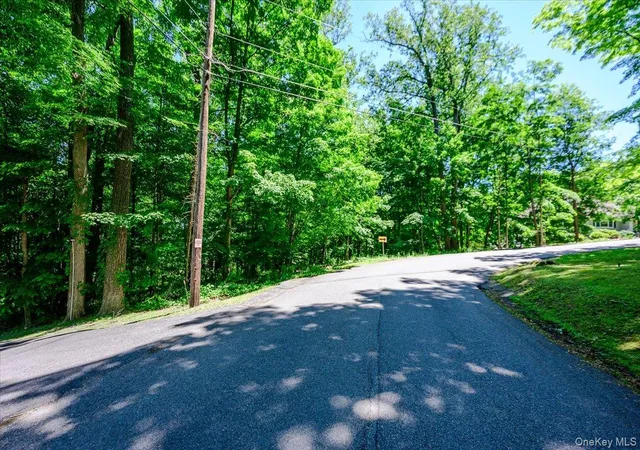 2nd image of 15 Raemont Rd, Somers, NY 10527 | MLS# 1018783
