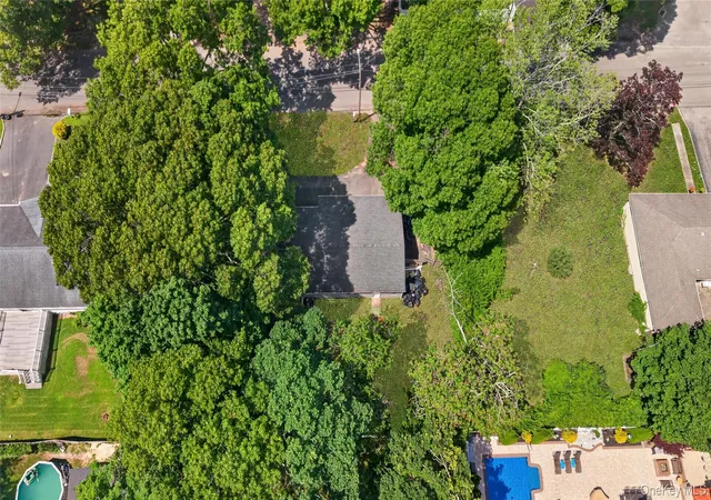 32nd image of 13 Pinetop Dr, Shirley, NY 11967 | MLS# 1018787