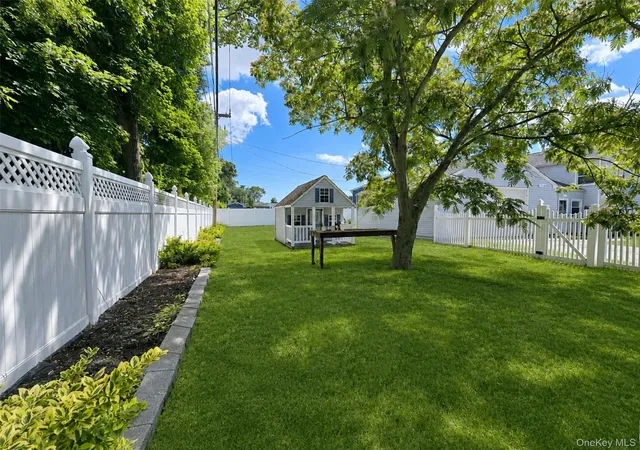 25th image of 290 Eastwood Blvd, Brookhaven, NY 11720 | MLS# 1018799