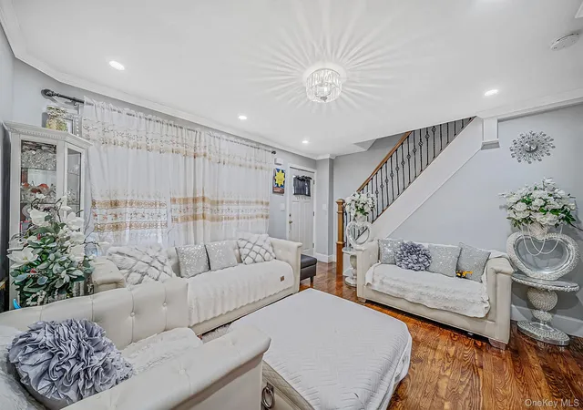 Homes for sale in Hempstead, NY | 160 Rocklyn Ave, Hempstead, NY 11563 | MLS# 1018822