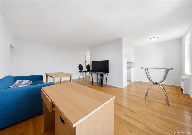 4th image of 2630 Kingsbridge Terrace #3A, New York, NY 10463 | MLS# 1018823