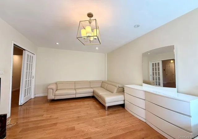 4th image of 85-14 Broadway #3L, Elmhurst, NY 11373 | MLS# 1018829