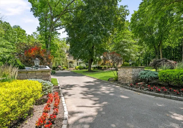 Photo 3 of Mansion for sale at 281 Phillips Hl Rd, New City, NY 10956 | MLS# 1018857 | Listing updated on 2026-08-27