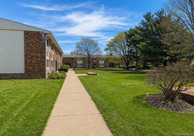 Photo 2 of Condo for sale at 2453 D Union Blvd #4A, Islip, NY 11751 | MLS# 1018874 | Listing updated on 2026-10-01