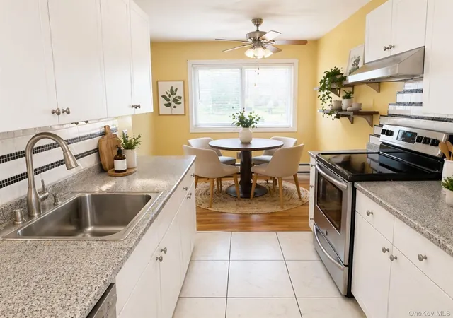 Listing Photo 5 - Condo for sale in building located at 2453 D Union Blvd, Islip, NY 11751 - Unit #4A