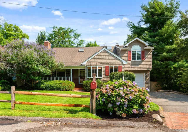 Photo 3 of Sale Pending at 1 Cedar Dr, Huntington, NY 11743 | MLS# 1018879 | Listing updated on 2026-08-29