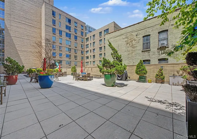 26th image of 68 Bradhurst Ave #5W, New York, NY 10039 | MLS# 1018885