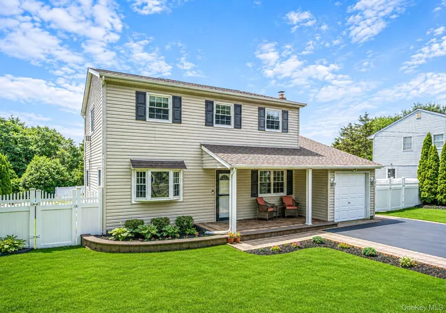 2nd image of 320 Peconic Ave, Medford, NY 11763 | MLS# 1018904