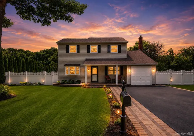 5th image of 320 Peconic Ave, Medford, NY 11763 | MLS# 1018904