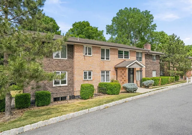 2nd image of 9 Barnett Dr #102, Monroe, NY 10950 | MLS# 1018941