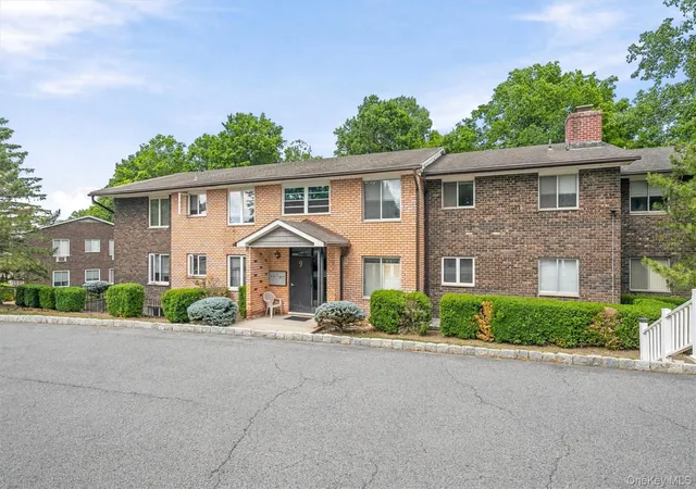 Photo 3 of Sale Pending at 9 Barnett Dr #102, Monroe, NY 10950 | MLS# 1018941 | Listing updated on 2026-07-29