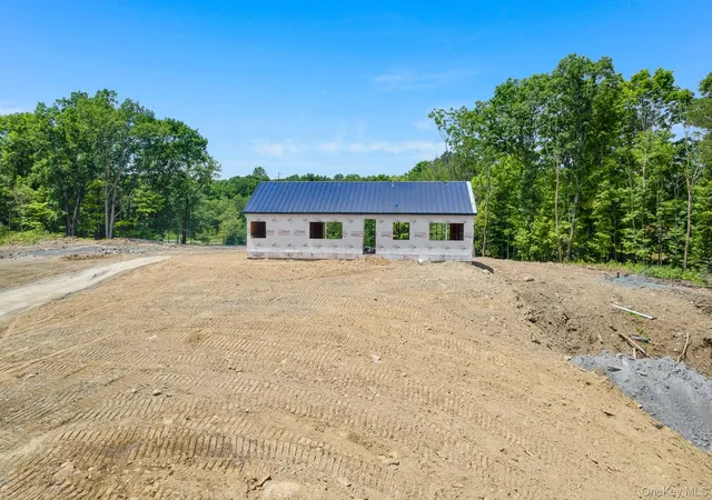Homes for sale in Pleasant Valley, NY | 625 Traver Rd, Pleasant Valley, NY 12569 | MLS# 1018948