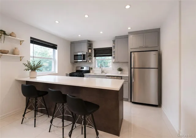 4th image of 2686 E 12Th Street, Brooklyn, NY 11235 | MLS# 1018965