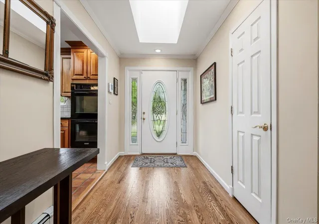 Photo 2 of Sale Pending at 39 Merrivale Dr, Smithtown, NY 11787 | MLS# 1018979 | Listing updated on 2026-07-23