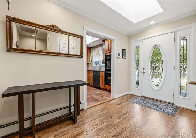 Photo 3 of Sale Pending at 39 Merrivale Dr, Smithtown, NY 11787 | MLS# 1018979 | Listing updated on 2026-07-23