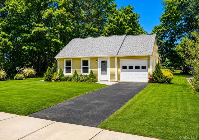 2nd image of 338 Edinburgh Dr, Ridge, NY 11961 | MLS# 1018980