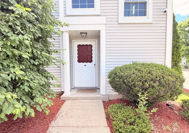 4th image of 15 Kendal Ln, Middletown, NY 10940 | MLS# 1018987