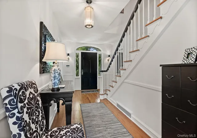 Photo 2 of Single family home for sale at 137 Boway Rd, Lewisboro, NY 10590 | MLS# 1018990 | Listing updated on 2026-10-04