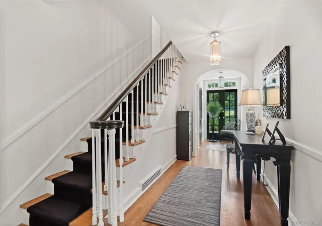 Photo 3 of Single family home for sale at 137 Boway Rd, Lewisboro, NY 10590 | MLS# 1018990 | Listing updated on 2026-10-04