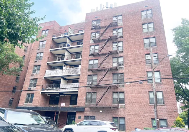 2nd image of 38-25 Parsons Blvd, New York, NY 11354