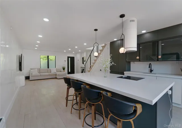 Homes for sale in New York, NY | 1712 Dekalb Ave, New York, NY 11237 | MLS# 1018997